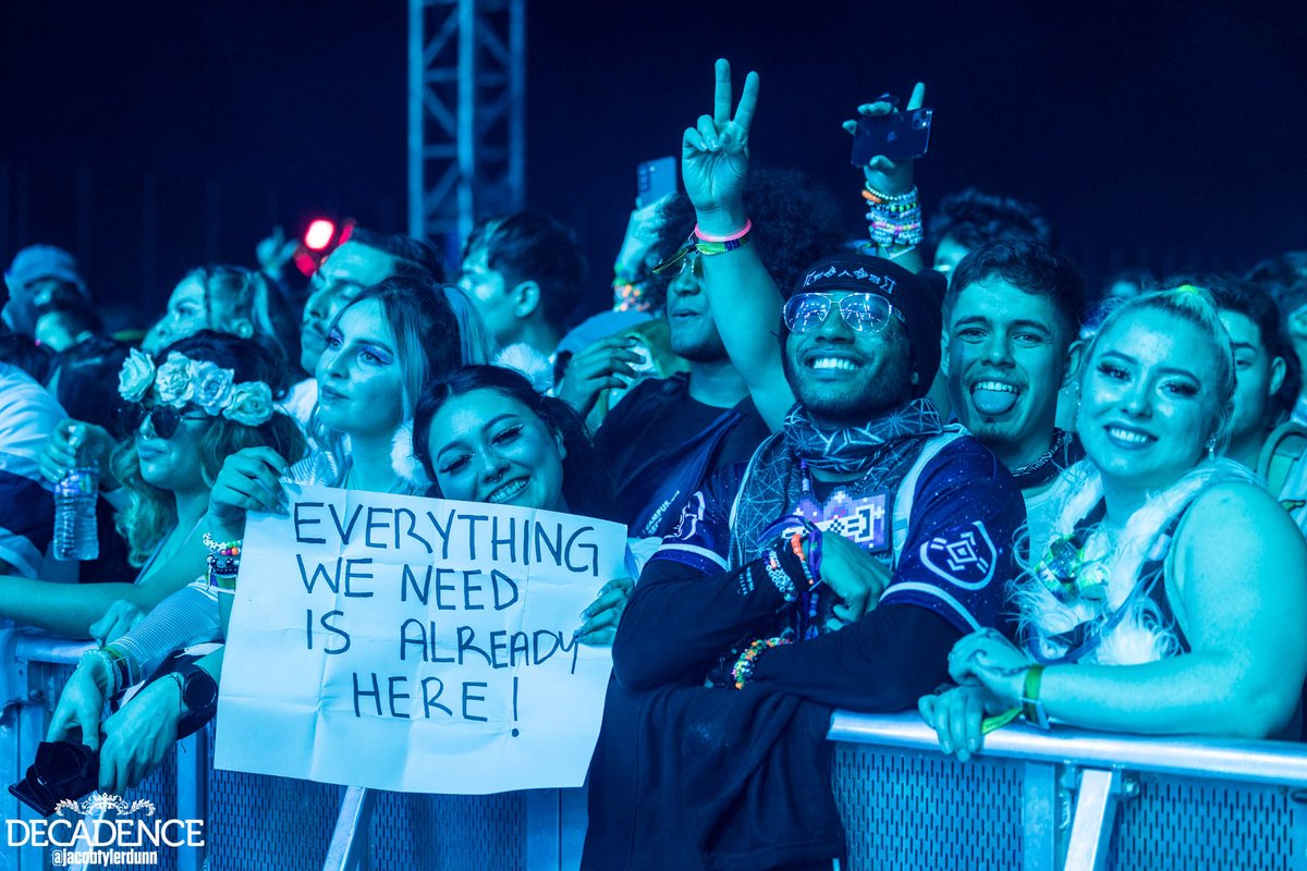 Decadence Arizona tweet media