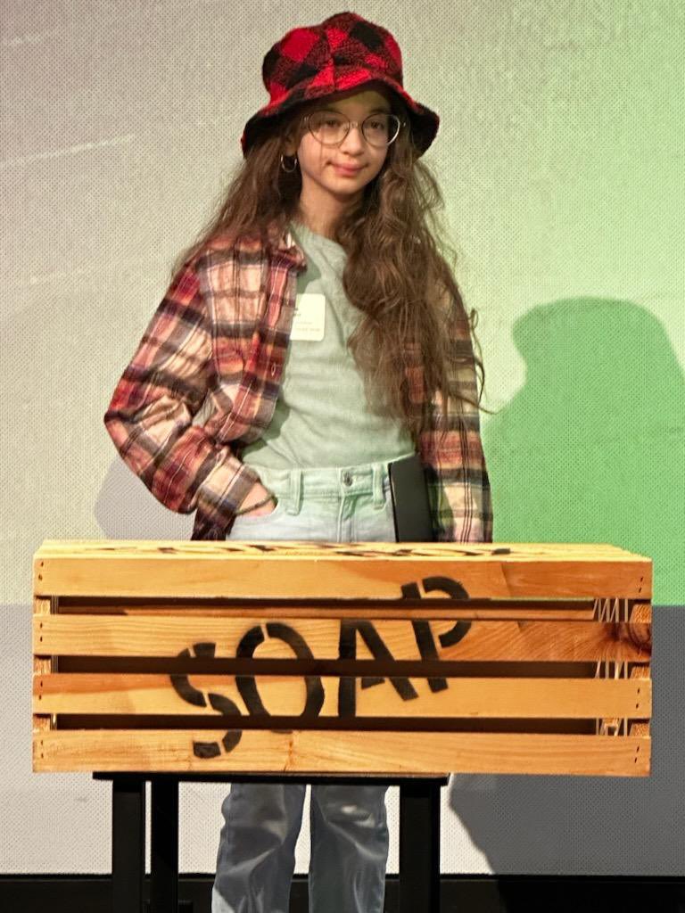 So proud of Eloísa today at #SoapboxNYC @PS16School @CSD31SI Such an exciting event! We’re so proud of you!!! @SMartinezMath @sleepyhd16