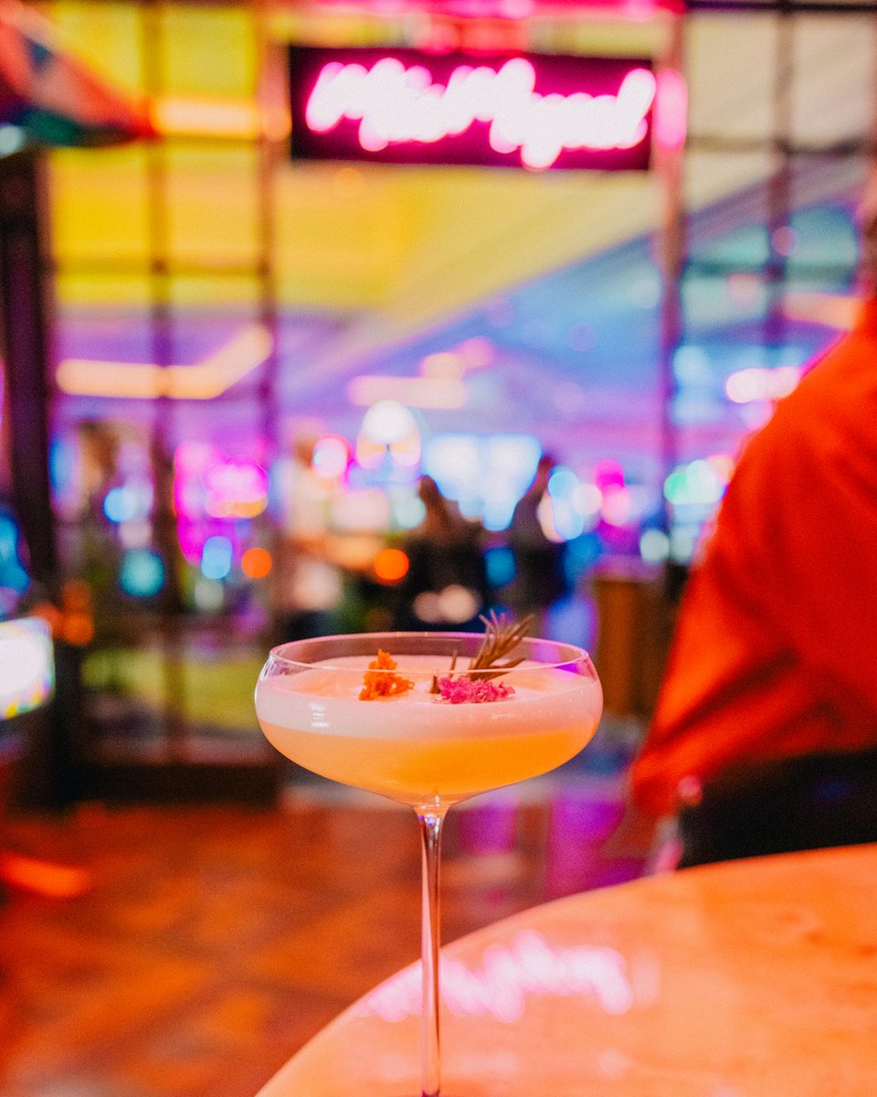 drinkmamarabbit's tweet photo. A cocktail with a view that's almost too good to be true. Almost.
@parkmgm https://t.co/9MIQBbnb0S