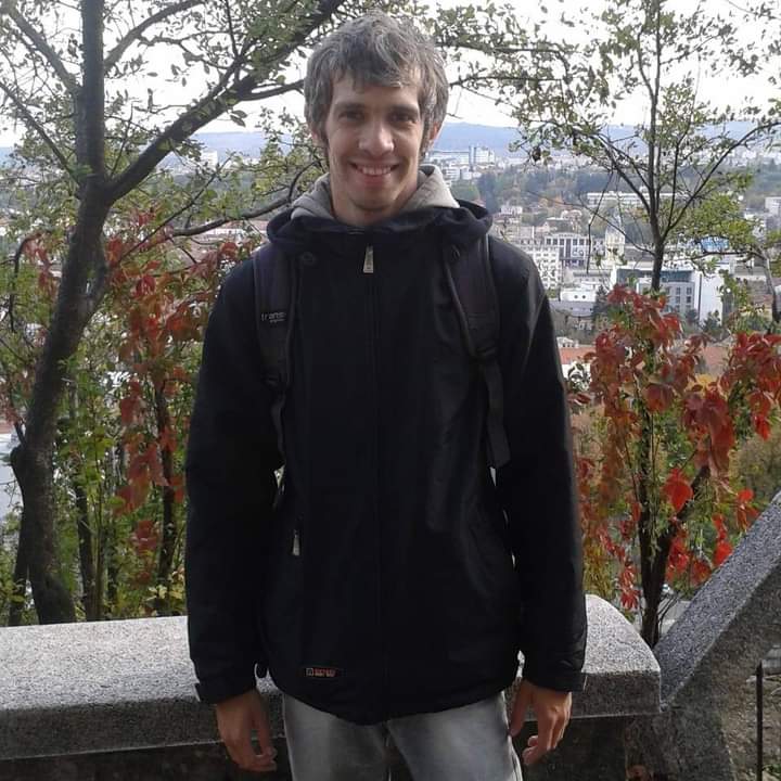 crisdavidmatei's tweet photo. #FotografieDeProfilNouă https://t.co/IIpAwcvQBU