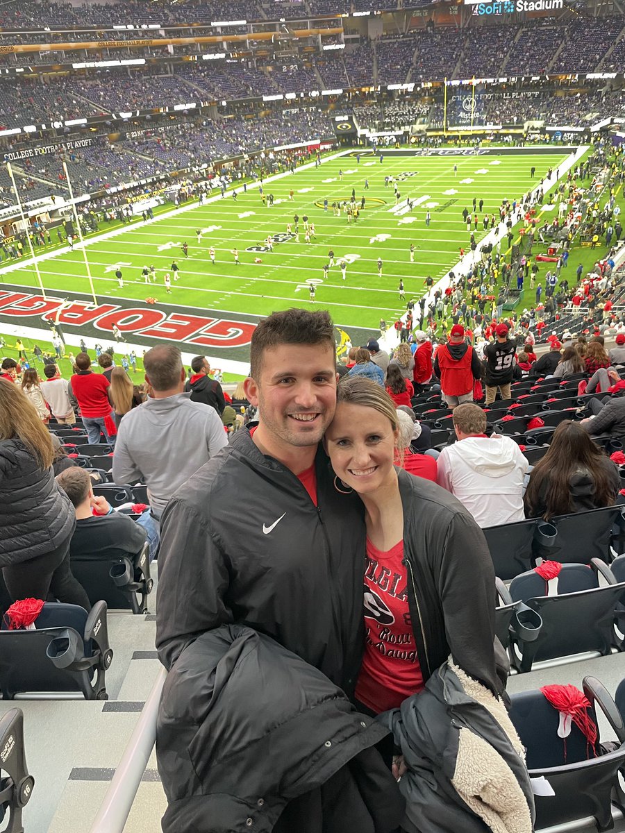 Abates17's tweet photo. #CFBPlayoff Go Dawgs! https://t.co/NUkdUYO9FB