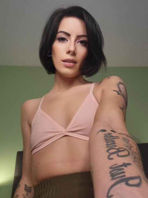 Can I choke you while I ride you?? 😏 #cani #Playtime https://t.co/M36DVeG8oR<a href="/tag/cani"class="tags">#cani</a><a href="/tag/playtime"class="tags">#Playtime</a>