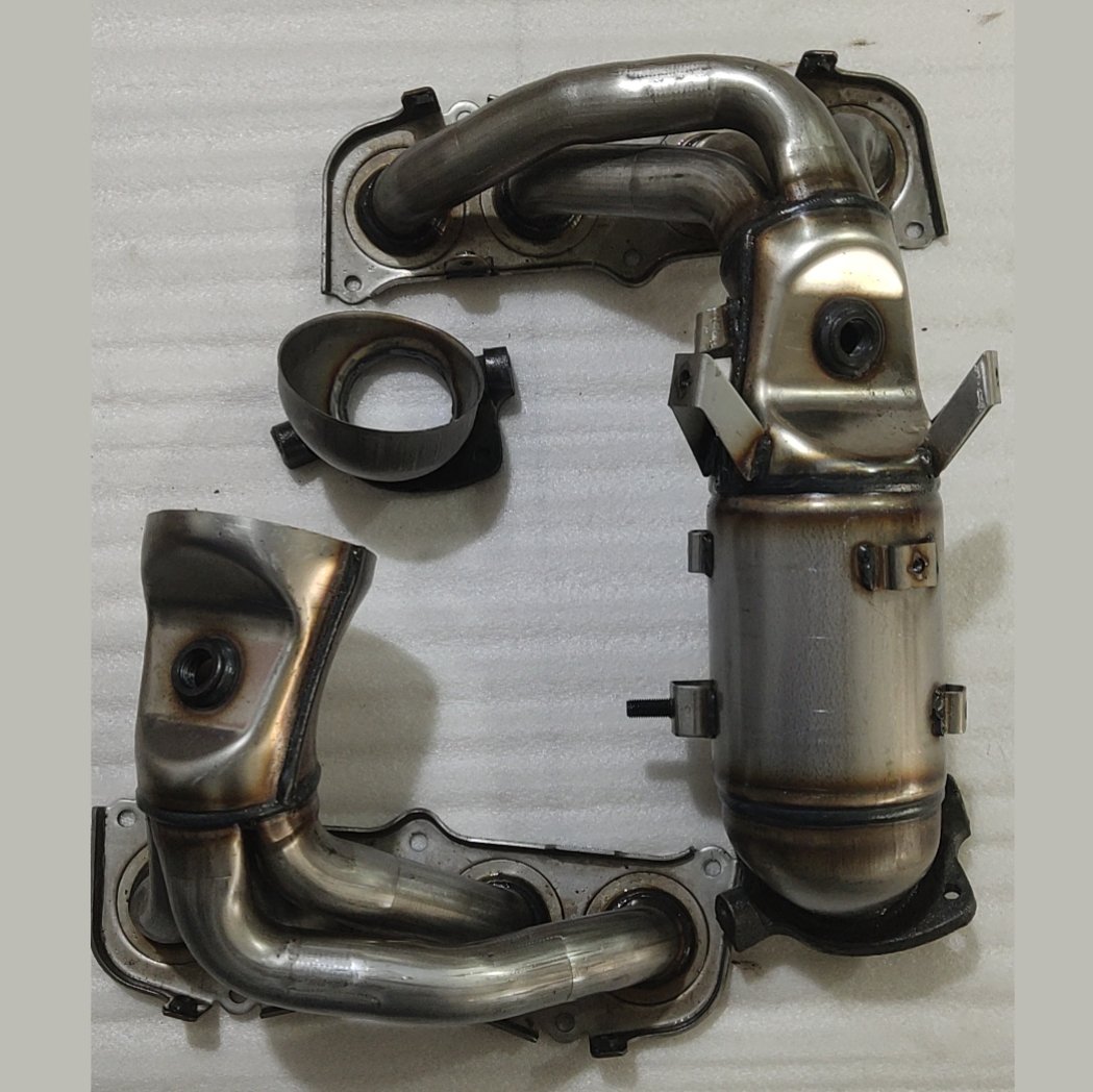 Exhaust manifold Welding by robots
Our factory specializes in produce and export exhaust muffler, catalytic converters, exhaust manifold
NINGJIN BINGCHUAN MUFFLER Co., Ltd
Whatsapp\Wechat: +8615110255630
info@bcautopart.com   
bingchuanautoparts.en.alibaba.com