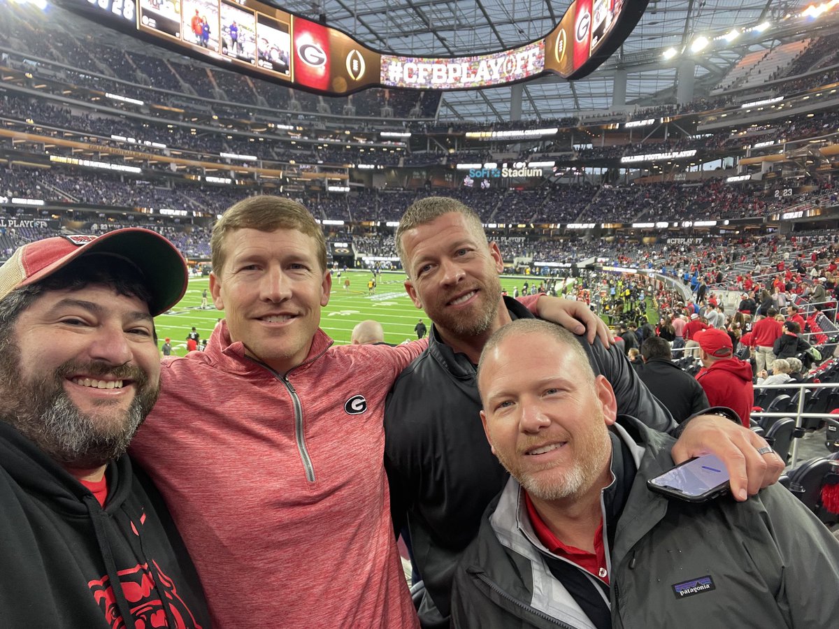 S Zweigel tweet media