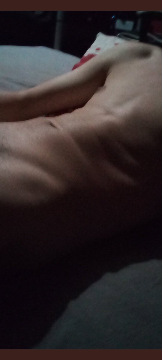 Ajfbr6163's tweet photo. Not new to #nsfwtwt 

Hey my name is Harvey 
-18
-6'3
-straight
-gamer 24/7
-i can cook
-horny 24/7
-soft and hard kinks
-dm me don't be shy

♥️ And RT to be mutuals https://t.co/1t0oqXMEix