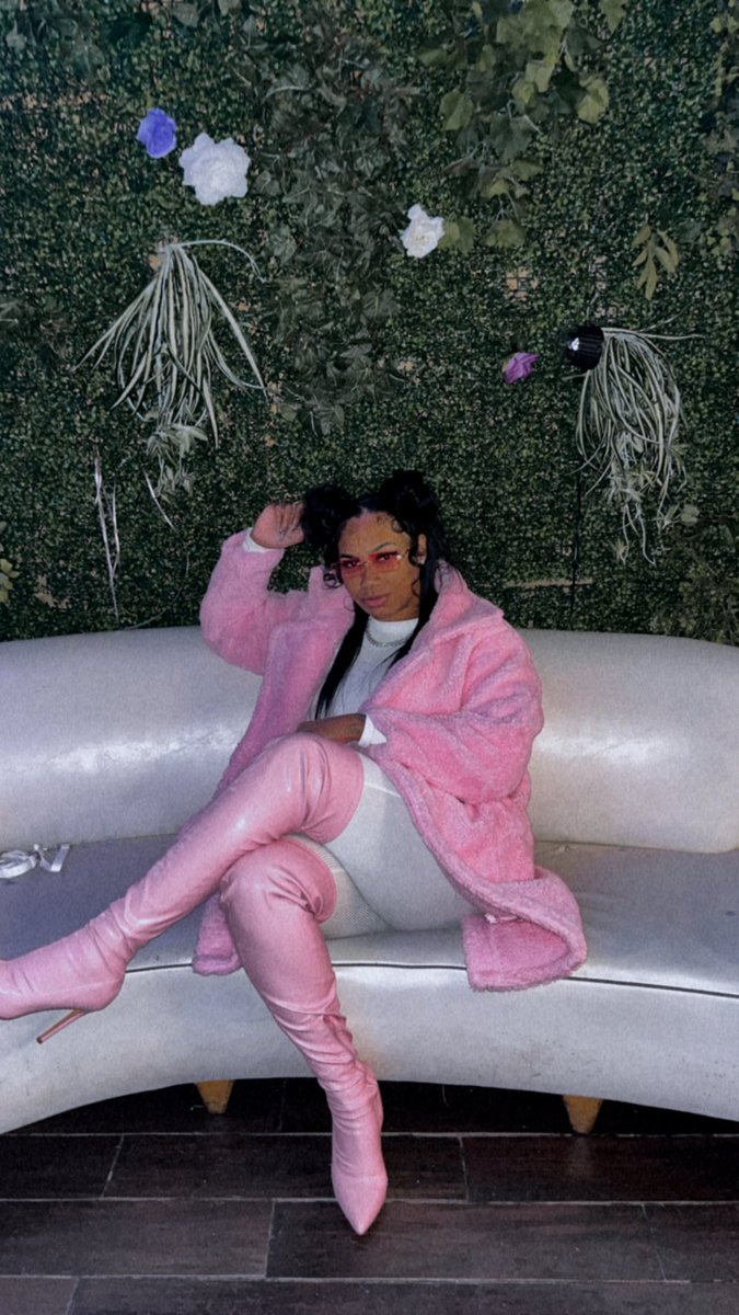 ThugAssNae__'s tweet photo. “This Her” 😈🔥💕 https://t.co/TyqtmzhrGQ