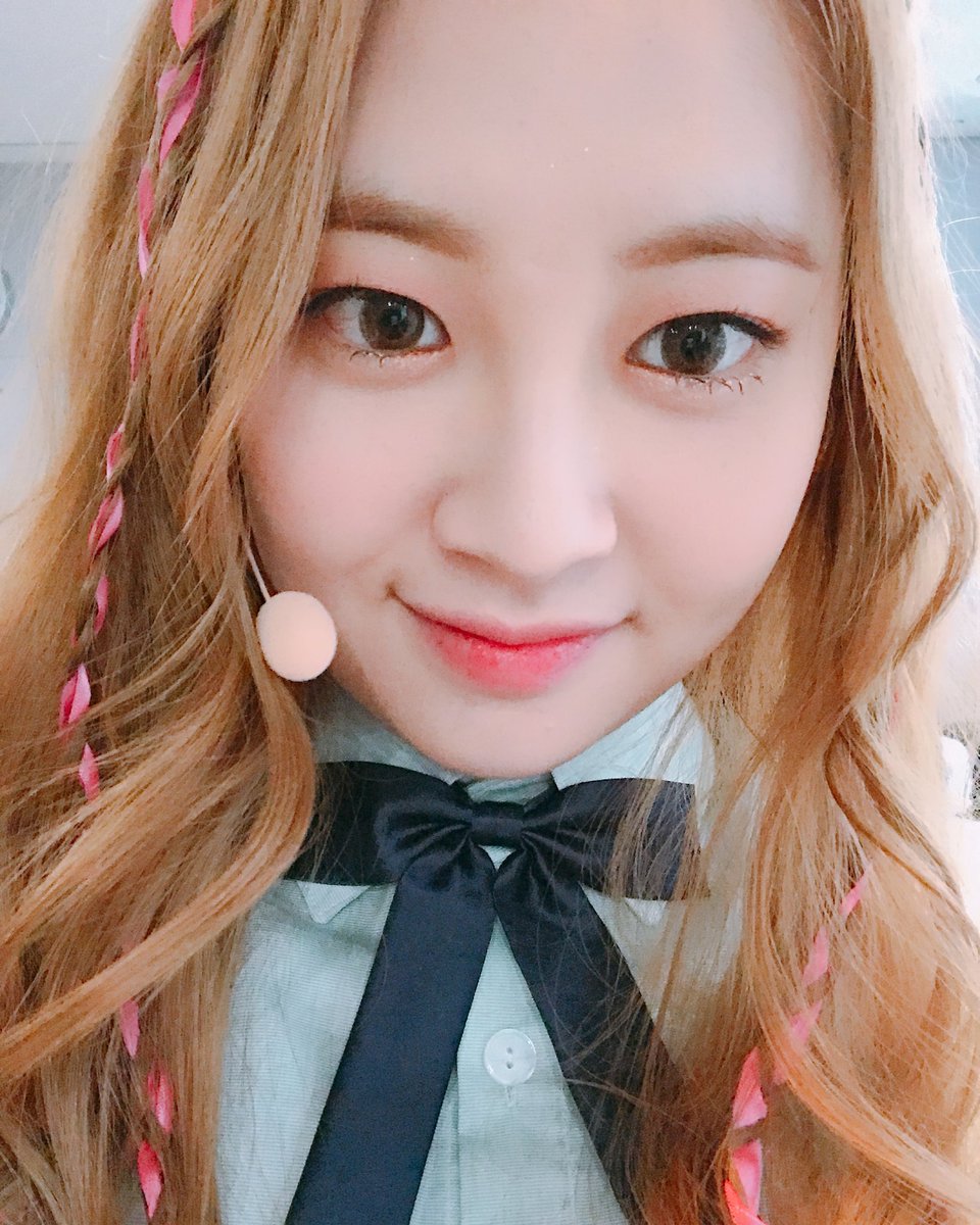 LOOLANDTWT's tweet photo. ⠀    ⠀ ♡ ' ⠀  𝐋oo 𝐋oo ⠀   📸 ⠀  ⠀𝘂𝗽.⠀     · ⠀ ⠀dᥲtᥱ ⠀ ⠀ ͟ ⠀   ⁺ た        𝐞𝐯𝐞𝐧𝐭   :    #𝚂ixteen𖤋𝙵inale #𝑙ine𝘶𝘱𖧐完了

Charlie está lista para apoyar a @bubbles__dance en la revelación de la line up, en esta casita somos Ginger lovers. https://t.co/hw5qSnZZ46