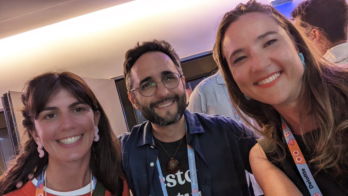 unikkoland's tweet photo. Llegamos a @PuntaTech y nos encontramos con muchosssss advisors y gente que nos apoya en @UPFCOIN 

Que lindo ya ser parte de esta comunidad y ver tanta cara conocida! https://t.co/aYTyEDOChb