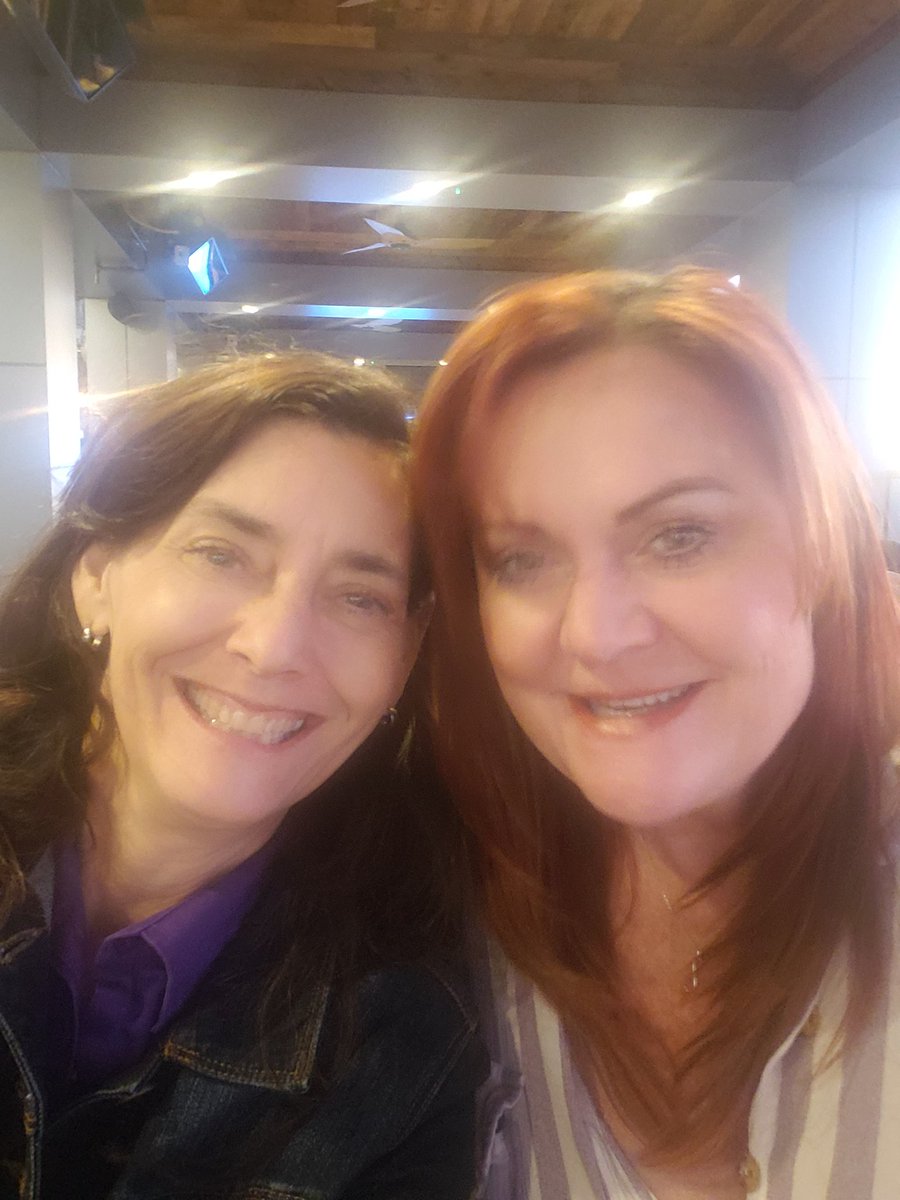 Cassie James tweet media