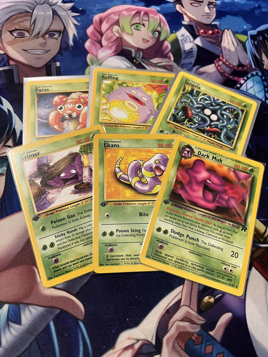 PokeTCGAlerts's tweet image. Giving away this vintage lot! Ends soon, just retweet to enter!