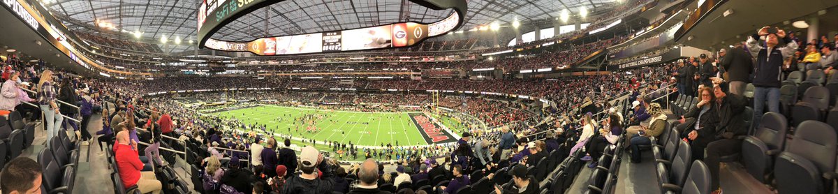 pdstewa's tweet photo. Feels like 70/30 Frogs over Hogs in here tonight @RedZone921 @RuscinZach https://t.co/qoCIyE7Rtc