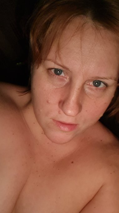 Good night!😈💋 https://t.co/aKkEunXCQ7