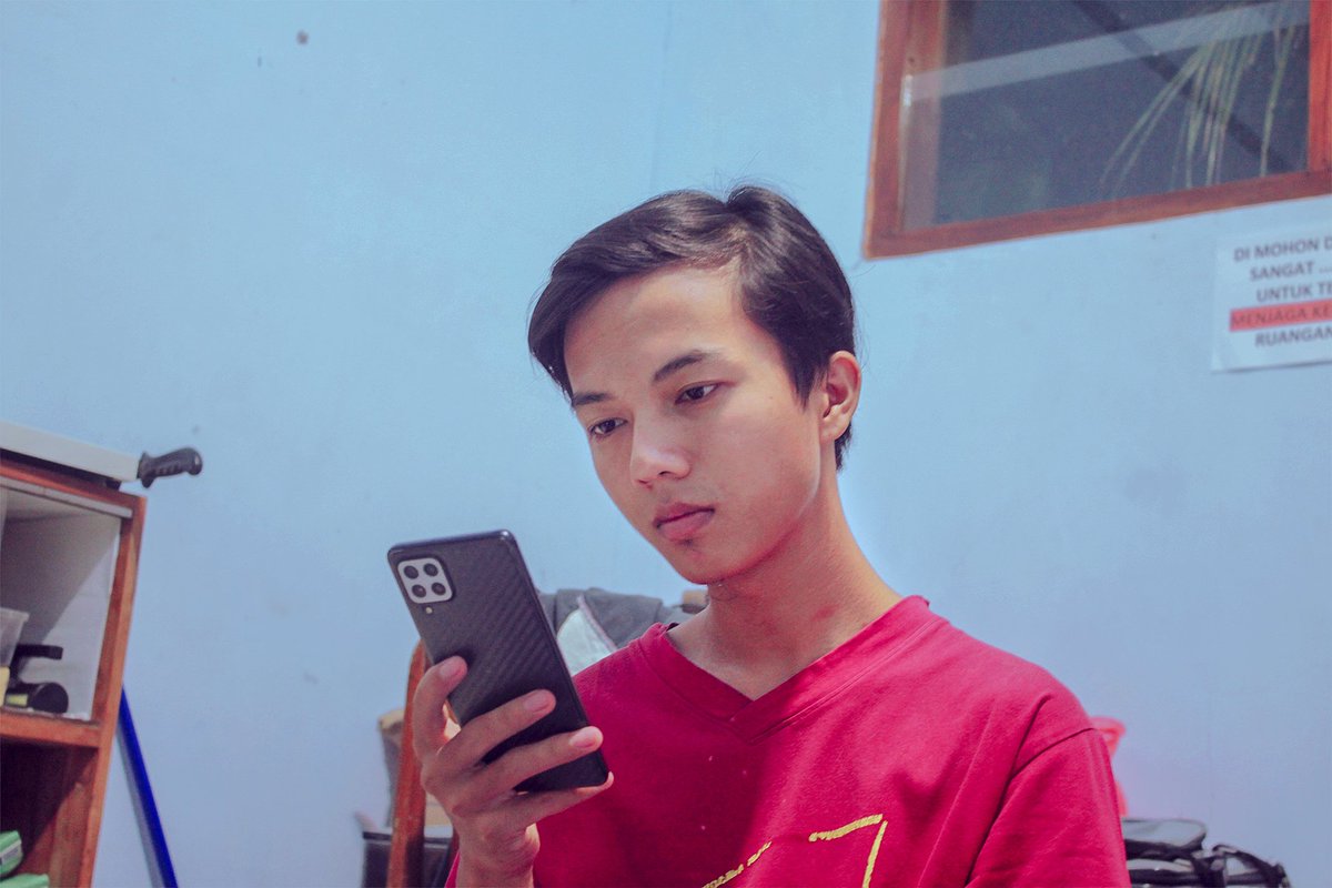 bang_mujibbb's tweet photo. Soyo puteh eaaa lek ti edit https://t.co/q7FPl7QZsg