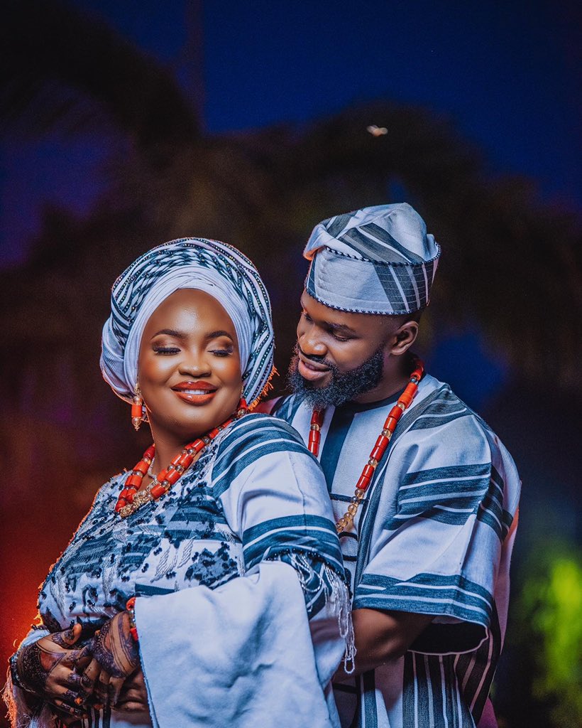 zeezclothier's tweet photo. Taking it back to the traditional wedding we just want you to feed your eyes as more pictures await your behold.
#ebirawedding
#E2dworld
Outfit by @clothier_zeez
πΈ @Shehuphotograph
@EbiraConnect https://t.co/N3IqHE9mTP