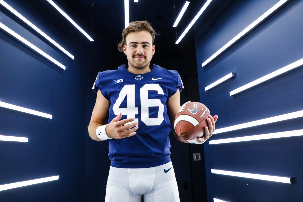 coachjfranklin's tweet photo. Want 2 take time 2 wish a member of OUR FAMILY Happy B-Day, @rathompson_, hope u have a great day &amp; a better year! #PSUnrivaled #107kStrong #WeAreFamily https://t.co/fS0Fo1yzQx