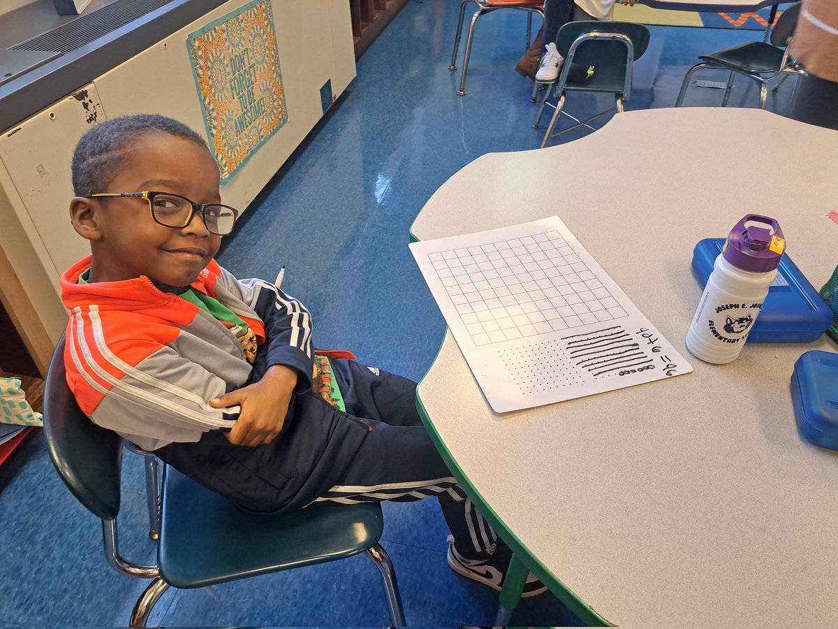 Ms. Moon tweet media