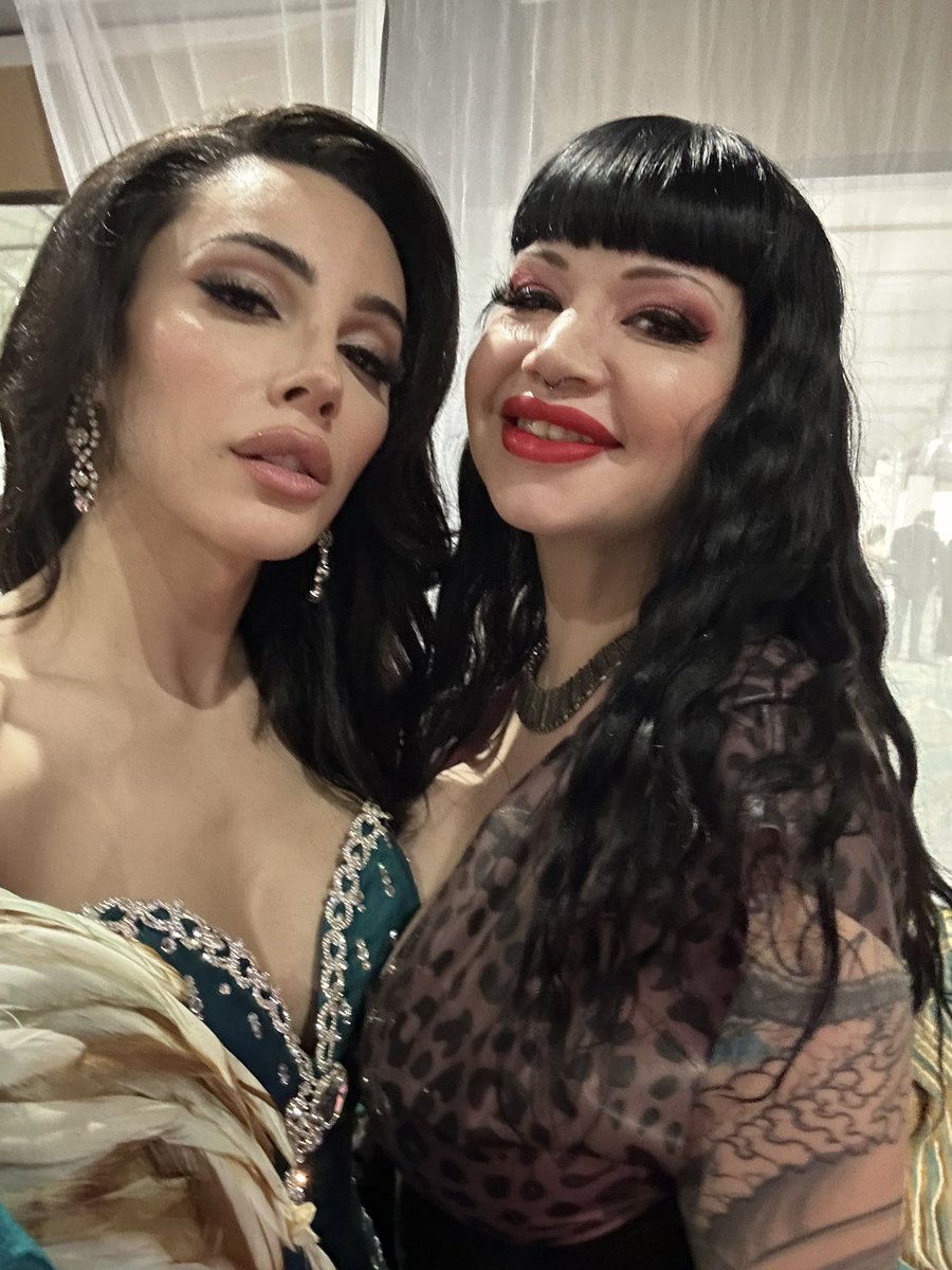 ariel demure on Twitter "Fabulous meeting you ๐"