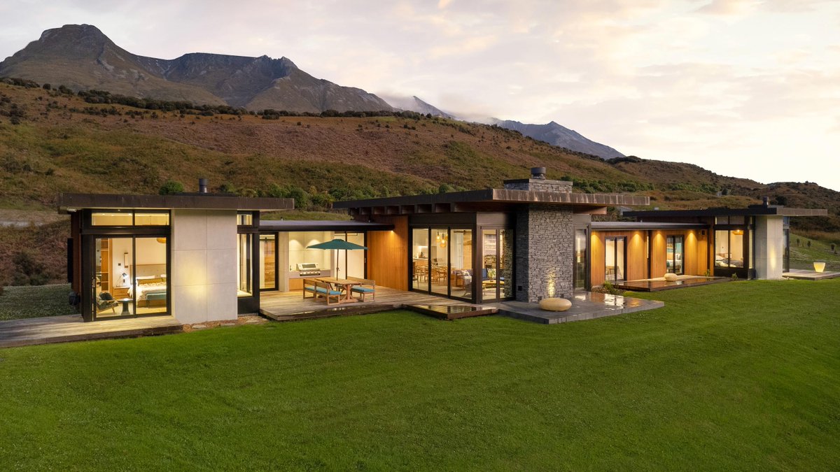 PremRealEstate's tweet photo. This 4 bedroom, 3 bathroom architectural residence beautifully unites modern-day conveniences with a total sense of privacy. 

PREMIUM REAL ESTATE LTD MREINZ LICENSED REAA 2008

https://t.co/wPaCRVqaPJ
#Premium #Realestate #luxury  #dreamhome #luxurylifestyle #Queenstown #views https://t.co/bECX6XfRsQ