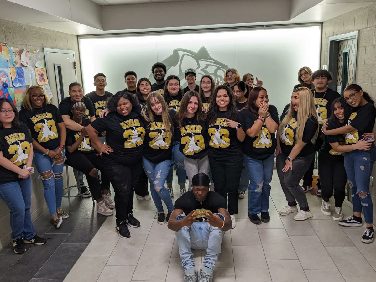 Conroe High School AVID tweet media