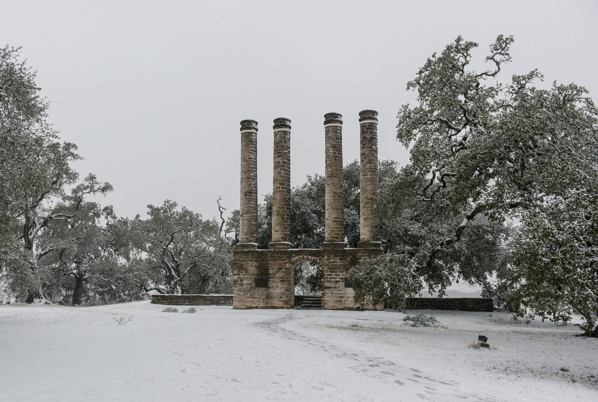 visitbrenham's tweet photo. There might not be snow in the forecast this winter, but Old Baylor Park looks beautiful no matter the weather.
☀️ 
❄️ 
☀️ 
❄️ 
Photos @natalielacylange https://t.co/E8i2snNZe8