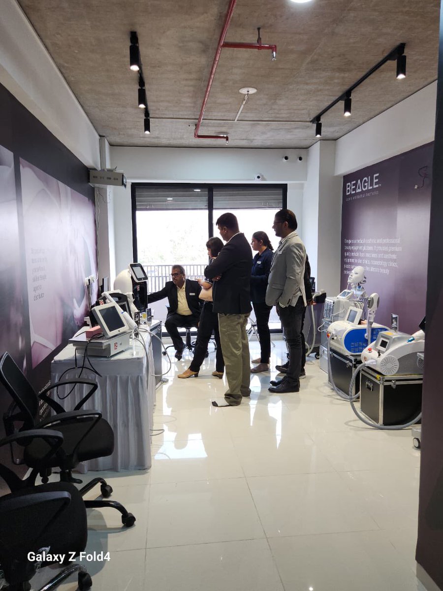 drjoyshah's tweet photo. @BeagleLaser opens second store at ahmedabad. At beagle galleries one can explore verities for each technology, understand them and choose the rightone for your practice. https://t.co/q2QRdZNE9W is virtual gallery which displays products, fintech support and service platform. https://t.co/D5XB2lqjJM
