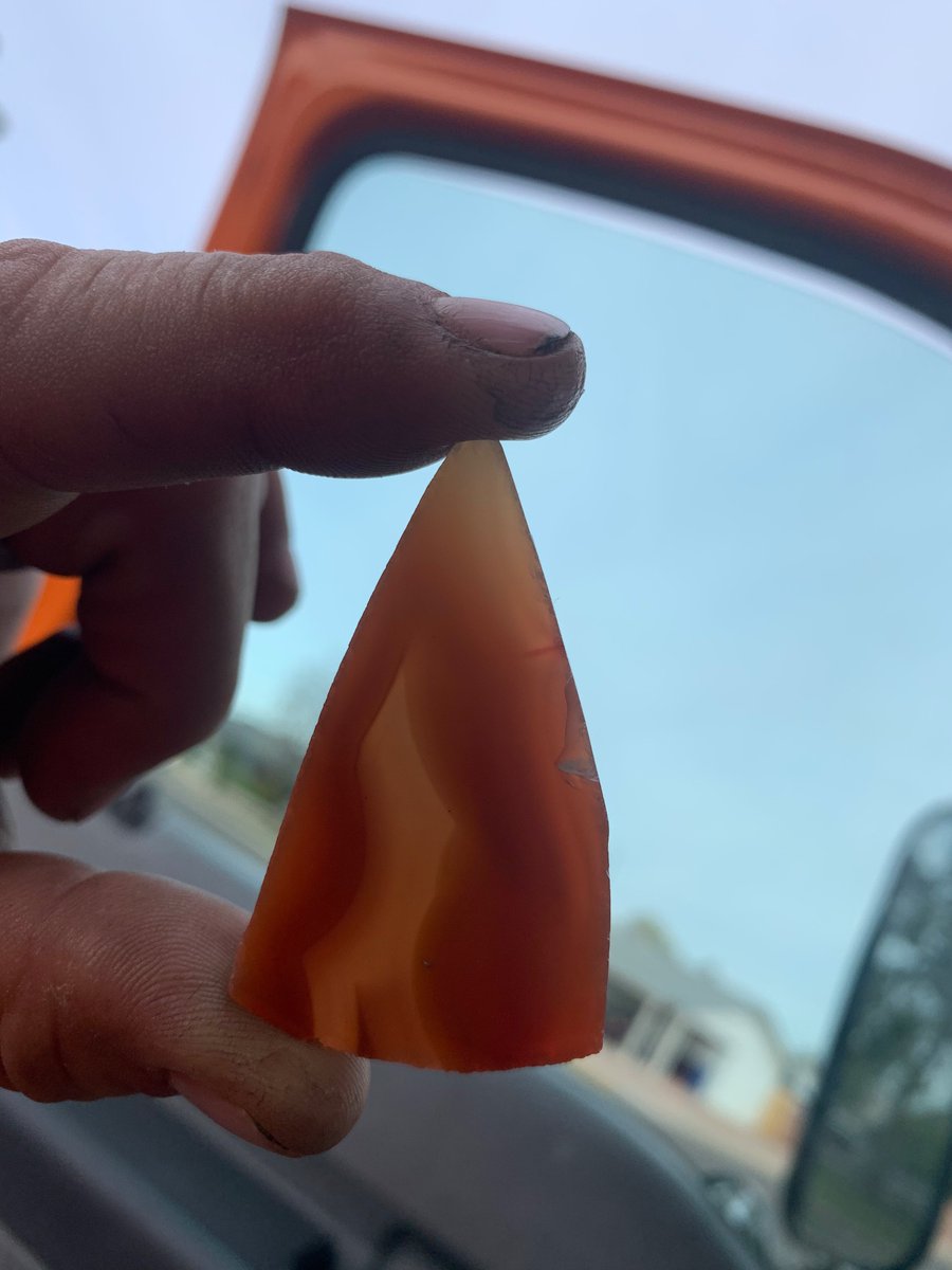 Brazilian agate point I finished today at lunch  . #flintknapping