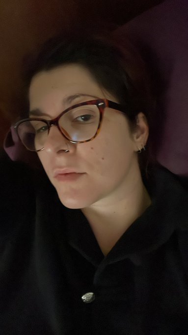 I&rsquo;m still alive, just injured and not feeling much like socializing. https://t.co/BG4mkHL9Wd