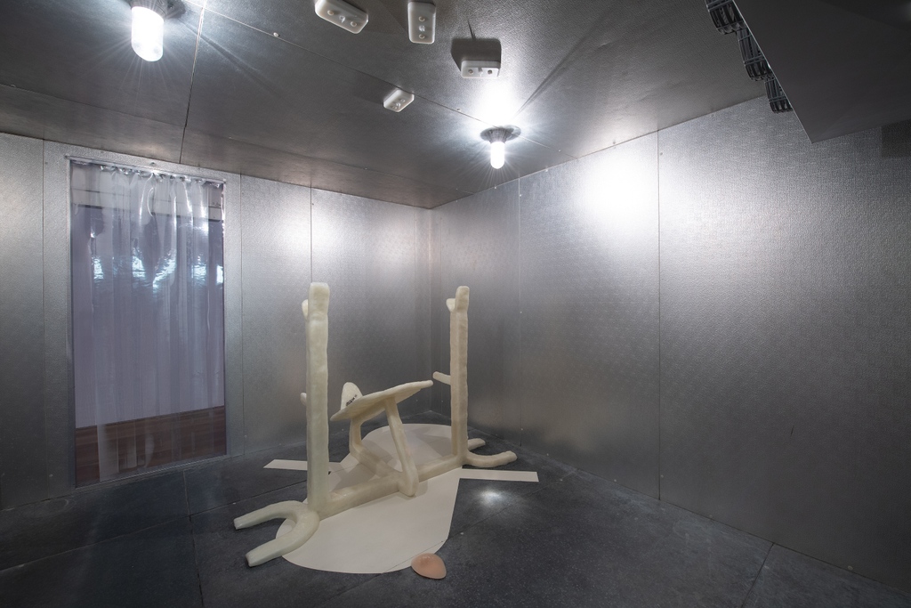 Matthew Barney's 1991 installation ’TRANSEXUALIS (decline),’ is among the works currently presented at Museum Brandhorst in ‘Future Bodies from a Recent Past—Sculpture, Technology, and the Body since the 1950s,' on view through January 15.⁠ ⁠ Photos: Elisabeth Greil⁠