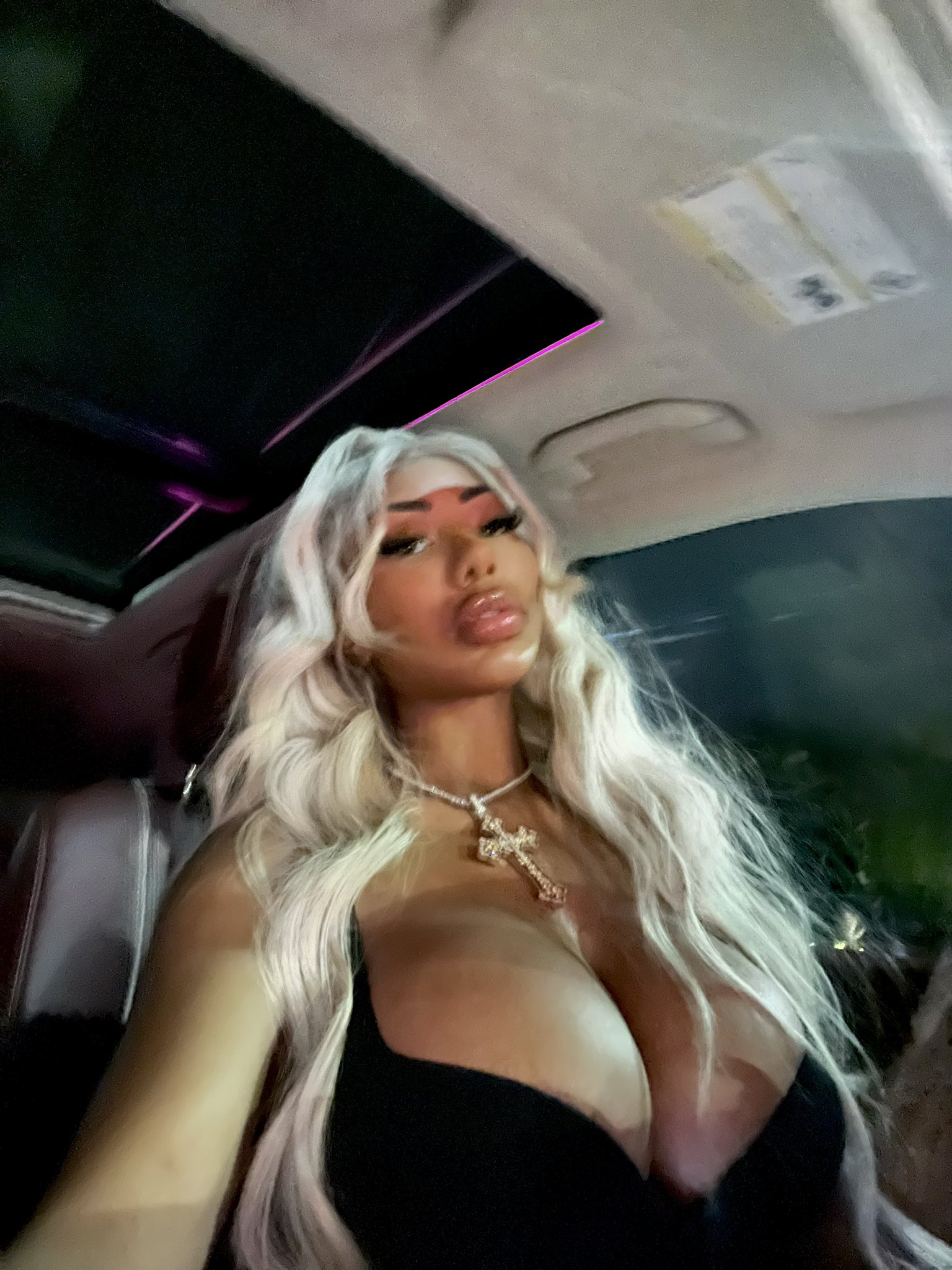 2 pic. Otw https://t.co/m2ON9oryMk