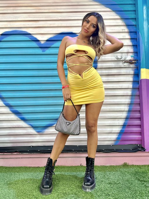 TW Pornstars - Sophia Del Mar 🌊🌺. Pictures and videos from Twitter. Page 2