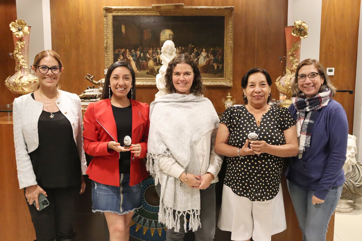 Esta institución educativa será la primera en implementar el programa de La Humanidad y la Naturaleza en la zona sur del continente como herramienta pedagógica para la conservación del planeta 🌎.

¡Muchas gracias por su visita! 👏