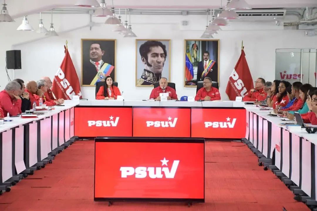 #TuVozEnCombate| Dirección Nacional del <a href="/PartidoPSUV/">PSUV</a> sustuvo primera reunión del año 2023

<a href="/dcabellor/">Diosdado Cabello R</a>

#RegresamosALaEscuela2023