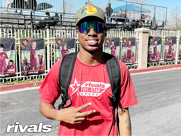 Four-star CB signee Daylen Austin (LB Poly) talks in depth why he chose Oregon:
Click here: bit.ly/3GqclI9
While competing at the Under Armour Next All-America Game, Daylen explained in detail his flip from LSU to the Ducks.
<a href="/DaylenAustin4/">DAYLEN AUSTIN 🦇</a> <a href="/theAlAustin/">Al</a>