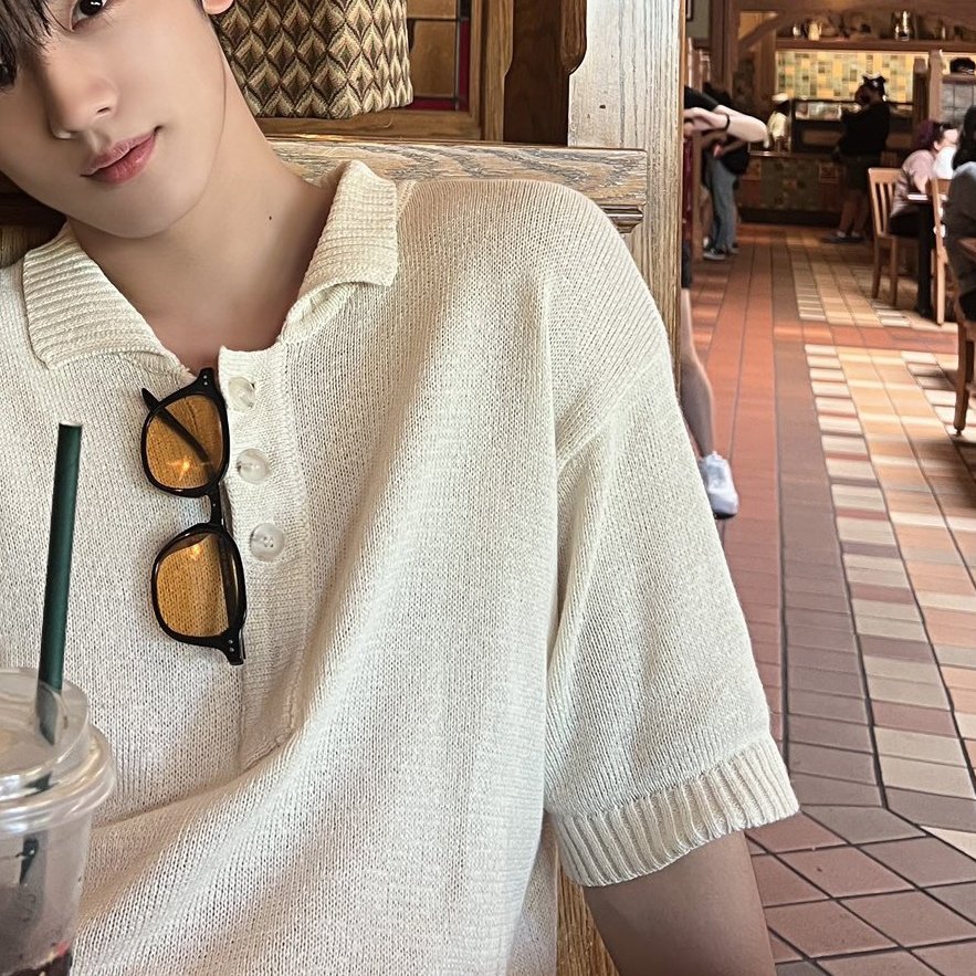 — dancing with our hands tied #김요한 #KIMYOHAN