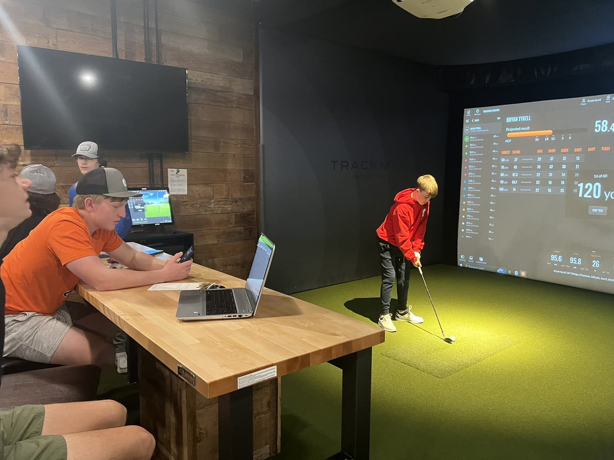 RuralGolf's tweet photo. Time to work! What a great setup for the off-season. 💪🏼🎯

#getbetter
#targetgolf https://t.co/GhLnk4uyFC