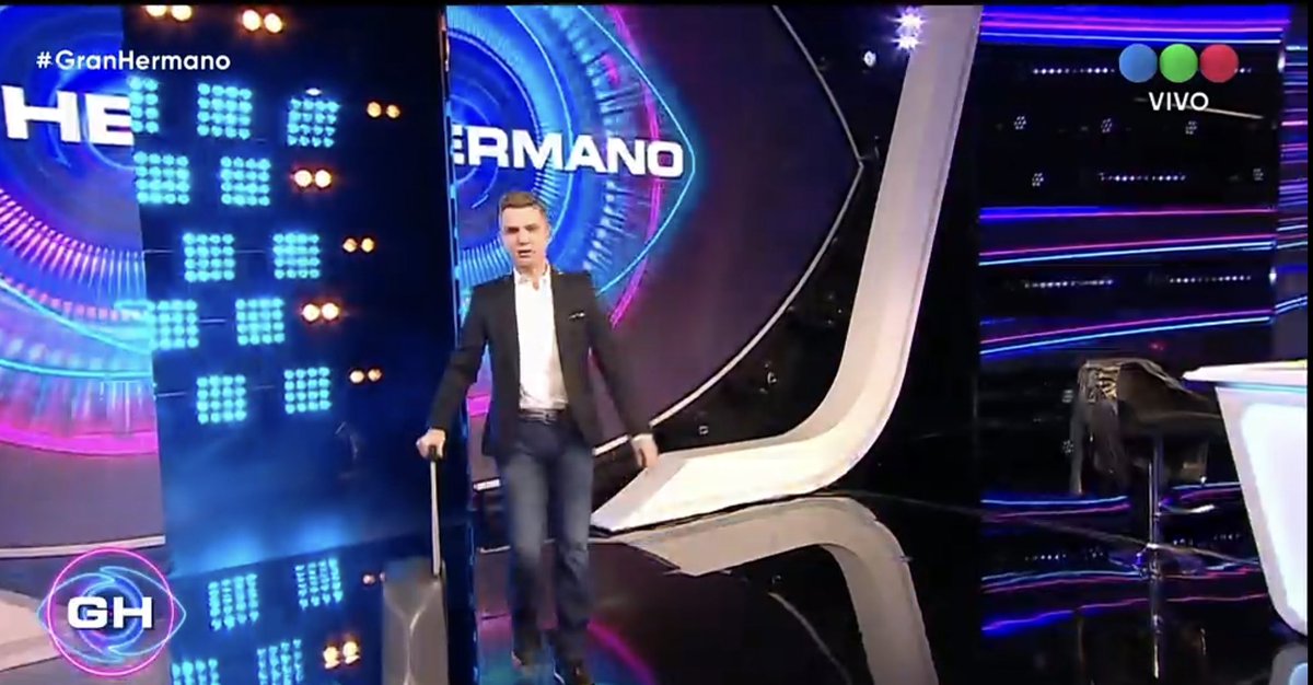 #rating

#GranHermano 22,2 explota 🔥 @SANTIAGODELMORO
Entra a la casa 

#Los8EscalonesDelMillon 6,2
#FestivalPais 1,4
#LaHoraExacta 0,8
#InvasoresDeLaTV 0,7