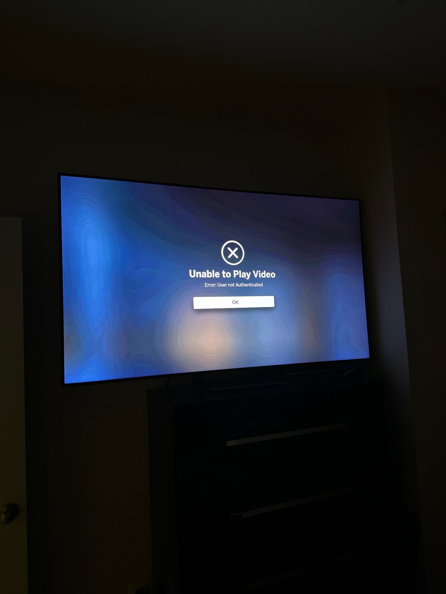 gwallstar1's tweet photo. @espn @espn+ is trash. Only time I use this subscription is for big games and I get this bs. Worse app out there. Def not renewing https://t.co/Y3h10iKTxC