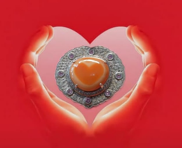 h_setiobudi's tweet photo. Natural Picture Agate ( Chalcedony ) with Motiv: L O V E ,Certificate n for Sale. https://t.co/Hw6SfomsiG