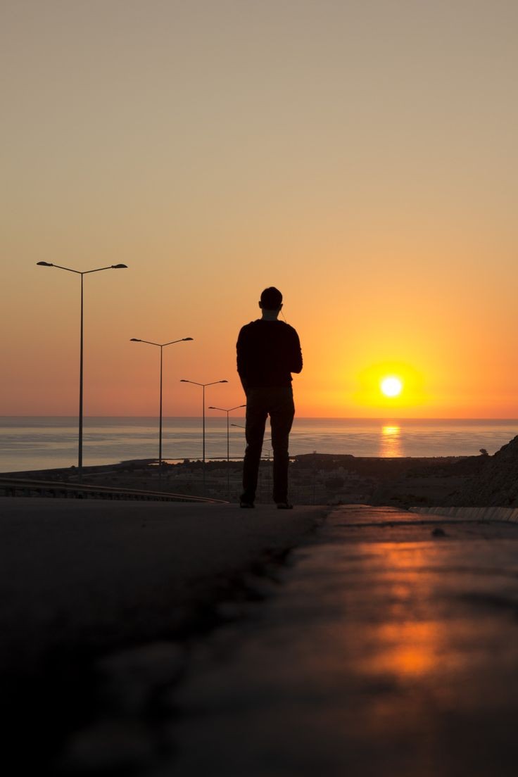 ✔️
______// Hayattayken İnsanca

______// Yaşamayı Unutmayın...

🌴____// Günaydın Dünyalılar... ☀️