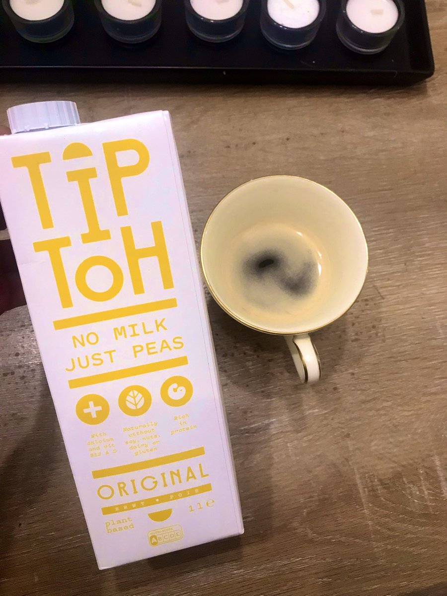 realityglimpses's tweet photo. Moja miłość do Oatly umarła, bo zrodziła się nowa.
Doskonały napój z groszku do kawy i nie tylko. #TiPToH #vegan ale też do naleśników, ciast, budyniu, gorącej czekolady lub do indywidualnego spożycia. https://t.co/BqE7Pr64CZ