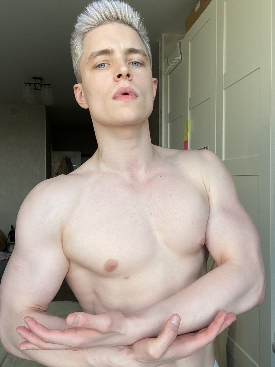 I am your snow boy ❄ 💦 t.cowuI0yFx9Dd 