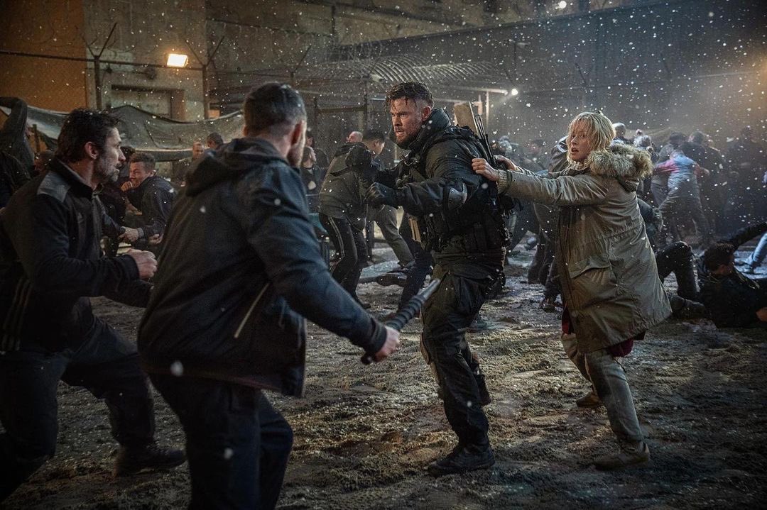letscinema's tweet photo. #Extraction2 releases this summer on Netflix. https://t.co/LdI1zKXGxl