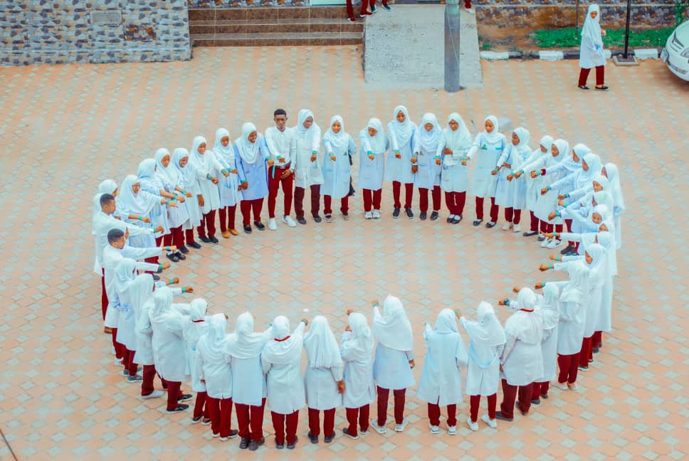 tapsa_zsh's tweet photo. Januari mwezi wa uelewa wa saratani ya mlango wa kizazi 💪🏼Tapsa Zanzibar School Of Health(ZSH) Katika ufunguzi wa kampeni ya Saratani ya shingo ya kizazi inayoongoza kwa kusababisha vifo vya wanawake wengi duniani.@tapsatanzania
@mohznz1 @ZshOfficial
#tapsarise
#CervicalCancer https://t.co/kenej7qTSK