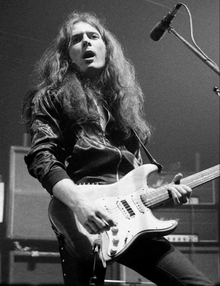 Remembering Fast Eddie  Clarke , 5th  October 1950 – 10th  January 2018 #Motörhead
#FastEddieClarke