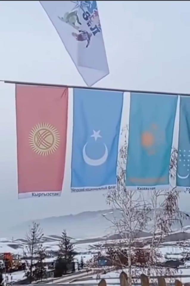 Niva Yau 邱芷恩 (@nivayau) on Twitter photo East Turkestan flag has been at a Uyghur-owned ski base in Bishkek, Kyrgyzstan, since 2016. Now Kyrgyz authorities turned on owner Akbar Roziev. Pro-China local elites leading the public convo. <a href="/ZumretErkin/">Zumretay Arkin</a> <a href="/Dolkun_Isa/">Dolkun Isa</a> <a href="/Kashgarlii/">Selahaddin Kaşgarlı</a> <a href="/Uyghurian/">Tahir Imin Uyghurian</a> <a href="/Kuzzat_Altay/">Kuzzat Altay</a> <a href="/HKokbore/">Ilshat H. Kokbore ئىلشات ھەسەن كوكبۆرە 伊利夏提</a> <a href="/Menkazak/">ШАЛАҚАЗАҚ 卡扎克💛💙💛</a> East Turkestan flag has been at a Uyghur-owned ski base in Bishkek, Kyrgyzstan, since 2016. Now Kyrgyz authorities turned on owner Akbar Roziev. Pro-China local elites leading the public convo. <a href="/ZumretErkin/">Zumretay Arkin</a> <a href="/Dolkun_Isa/">Dolkun Isa</a> <a href="/Kashgarlii/">Selahaddin Kaşgarlı</a> <a href="/Uyghurian/">Tahir Imin Uyghurian</a> <a href="/Kuzzat_Altay/">Kuzzat Altay</a> <a href="/HKokbore/">Ilshat H. Kokbore ئىلشات ھەسەن كوكبۆرە 伊利夏提</a> <a href="/Menkazak/">ШАЛАҚАЗАҚ 卡扎克💛💙💛</a>