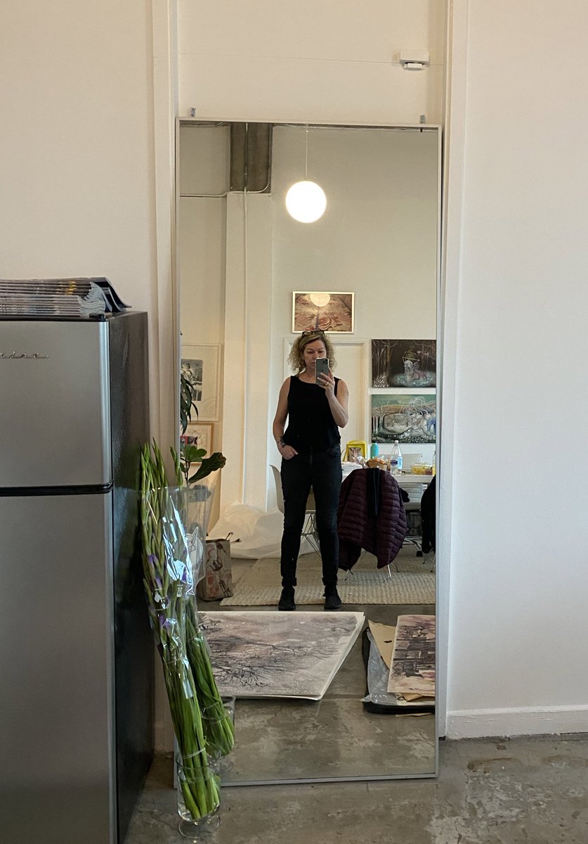 Sacha_Baumann's tweet photo. Also today in selfiedom #whynotselfie #poufyhair https://t.co/q8vEvsSYbO