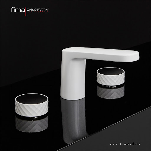 FimaCF_india's tweet image. The modern and contemporary lines of the #TextureCollection coexist perfectly. Its main feature, white marble, gives the room brightness and preciousness. 
.
fimacf.in/collections/te…
.
#fimacf #bathroomfaucets #luxuryfaucets #italianfaucets #premiumfaucets #italianbathfittings