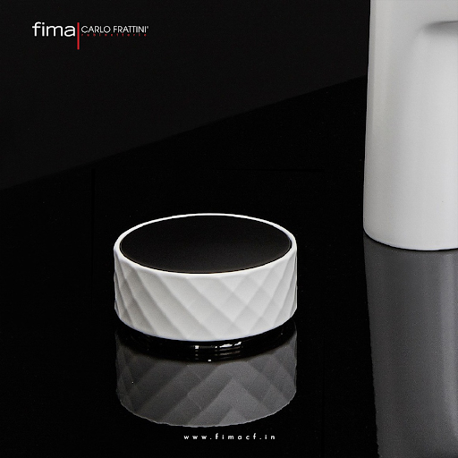 FimaCF_india's tweet image. The modern and contemporary lines of the #TextureCollection coexist perfectly. Its main feature, white marble, gives the room brightness and preciousness. 
.
fimacf.in/collections/te…
.
#fimacf #bathroomfaucets #luxuryfaucets #italianfaucets #premiumfaucets #italianbathfittings