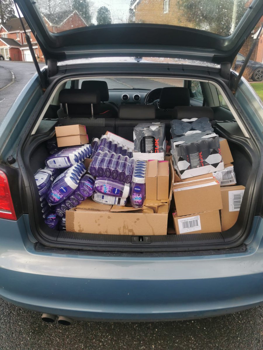 💛Another incredible donation from Aberdare Hygiene Bank

💛Remember, the items on these shelves are available for free* , just ask a volunteer if you can pop to the small box 

💛 If you can donate to this brilliant charity yourself then please ask us how

*1 of each item only