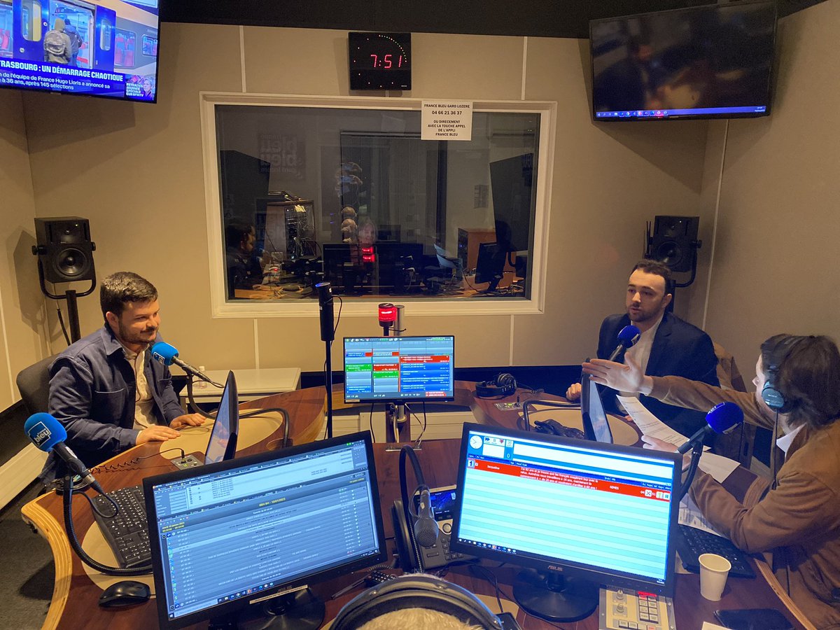 icigardlozere's tweet photo. Reforme des retraites. Ils ont la vingtaine et débattent ce matin en direct 7h45/8h30 sur @bleugardlozere : Jean-Baptiste Jouve (à droite), Responsable départemental des Jeunes Républicains du Gard, et 
Hugo Carlos (à gauche), militant au Parti Communiste https://t.co/ge5wGoZtso